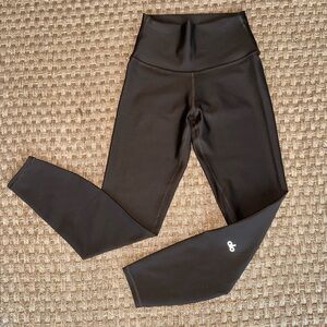 NWOT ALO Yoga Airlift Legging - Espresso